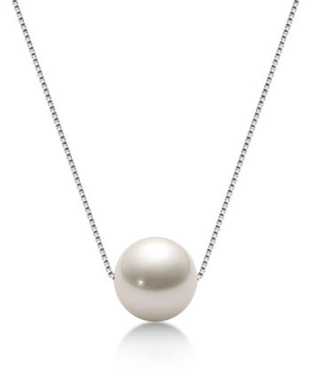 Freshwater pearl necklace